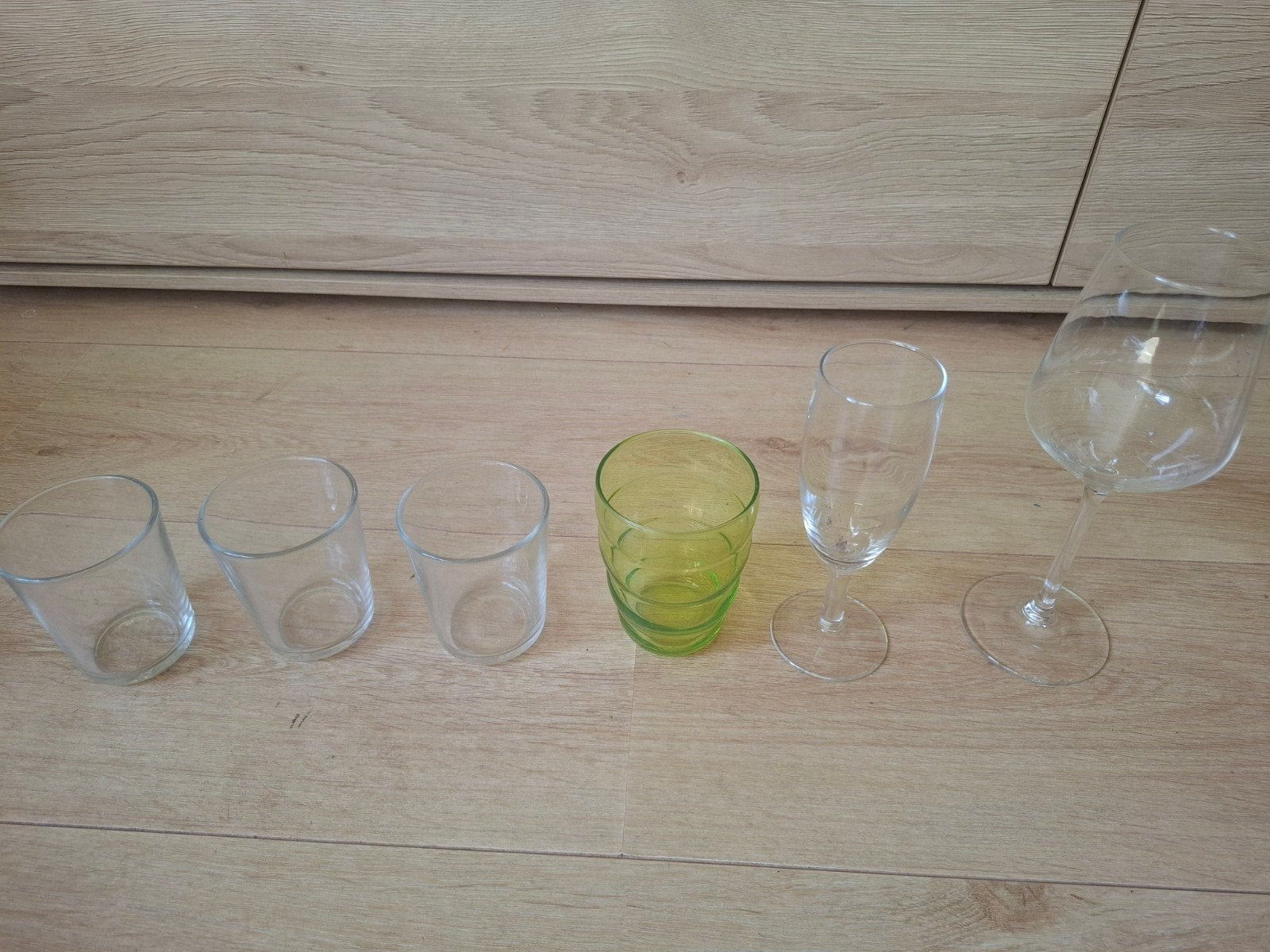 glazen gratis ophalen, Huis en Inrichting, Ophalen, Glas, Overige stijlen, Glas of Glazen
