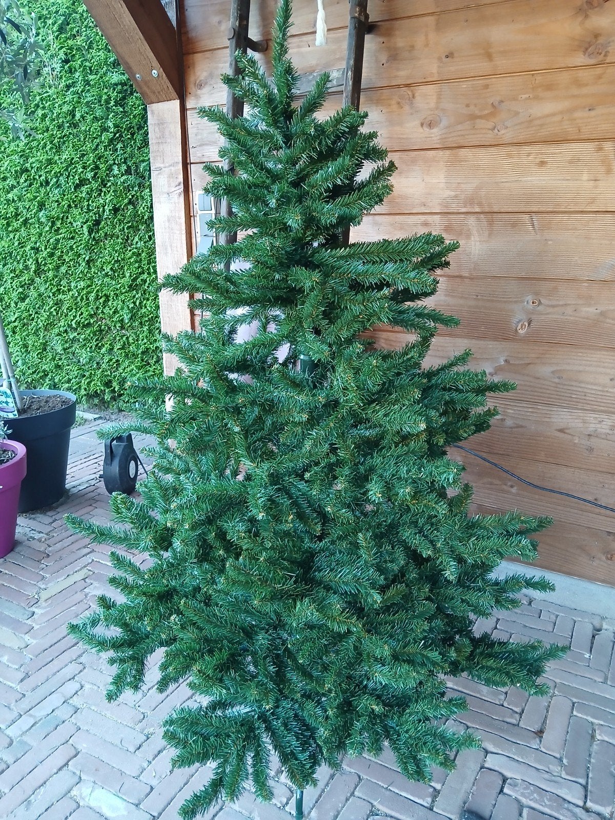 Kunstkerstboom Triumph. Type Matterhorn. Hoogte 155 cm., Diversen, Ophalen