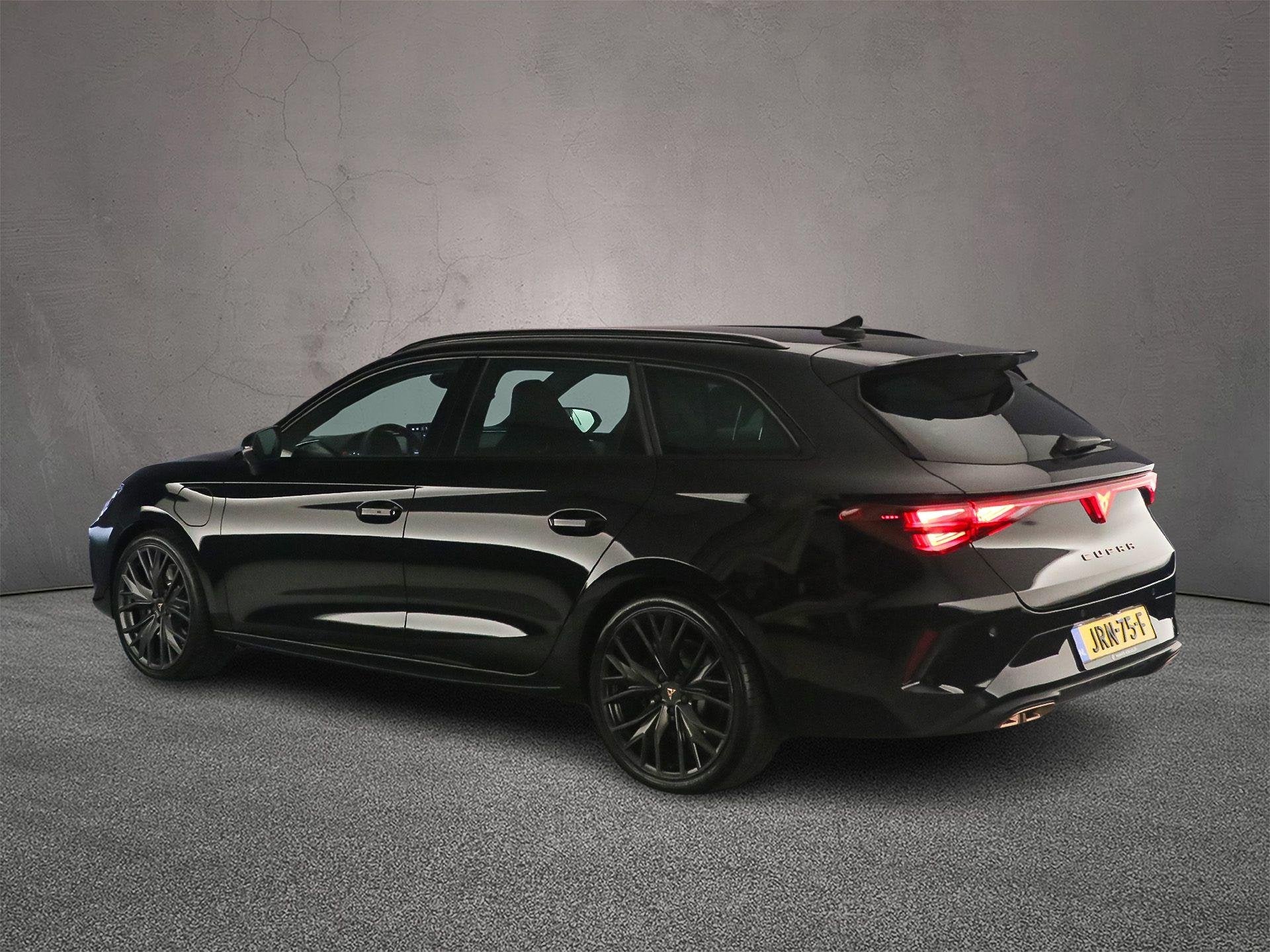 CUPRA Leon Sportstourer 1.5 TSI e-Hybrid VZ Performance 272p, Auto's, 4 cilinders, Automatische klimaatregeling, Alcantara, Hybride Elektrisch/Benzine
