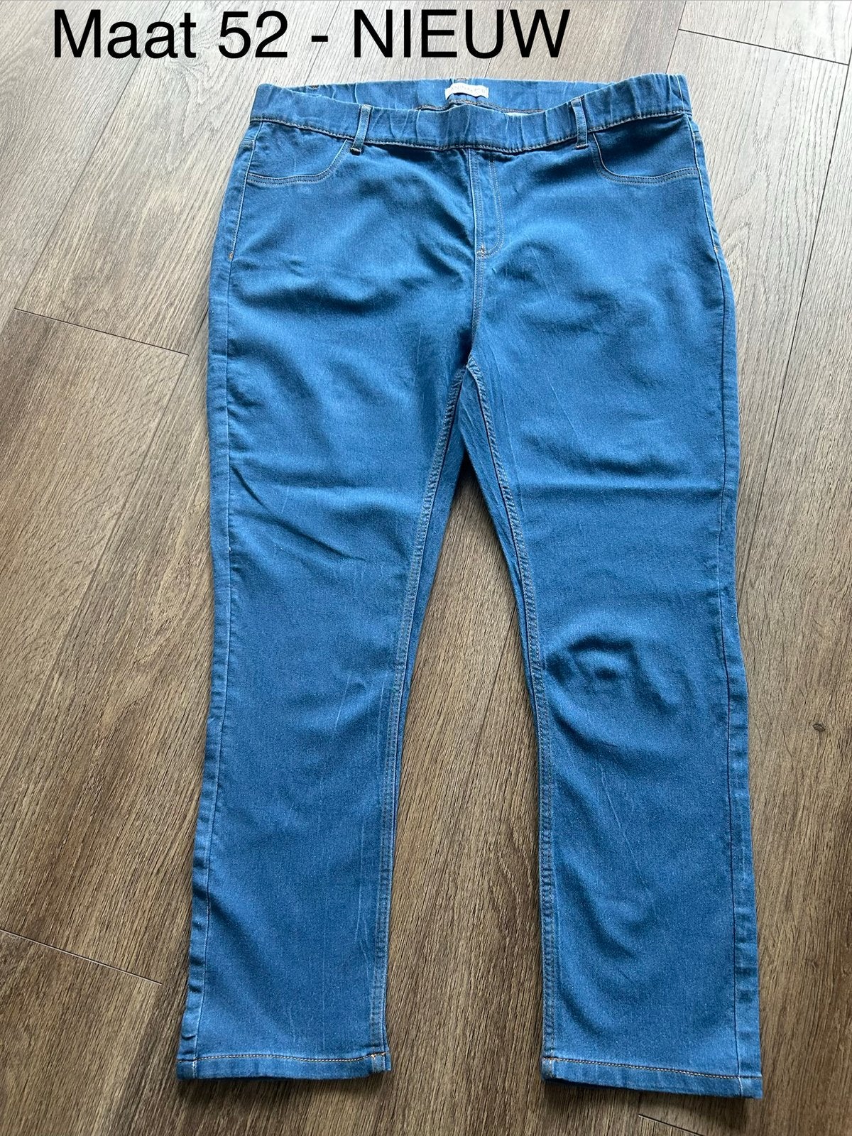 Damesjeansbroek mt 52 NIEUW, Kleding | Dames, Grote Maten, Ophalen of Verzenden, Nieuw, Blauw, Broek of Spijkerbroek