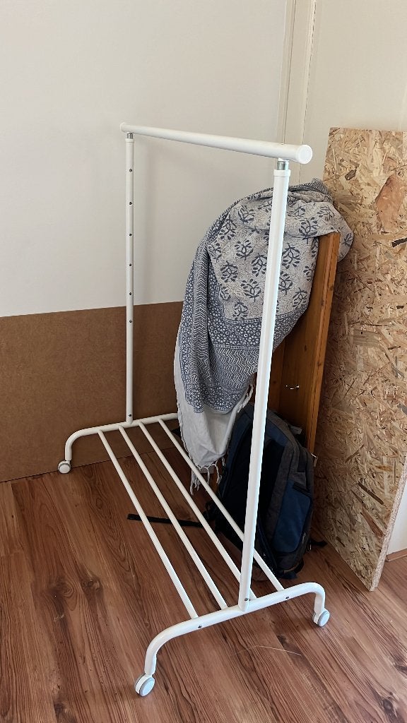 ikea rack rigga, Ophalen, Met wielen, Zo goed als nieuw