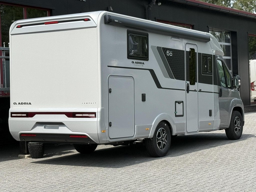 Adria Compact DL 60 years - 60 YEARS, Fiat, Bedrijf, Tot en met 3, Adria