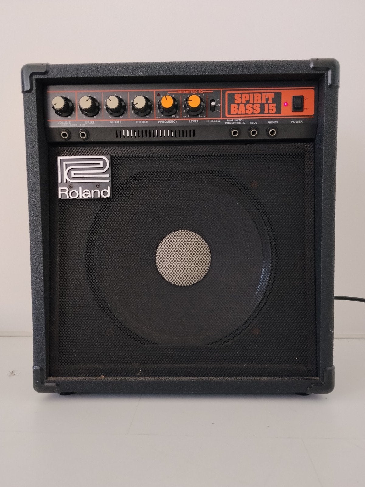 Roland Spirit Bass 15 basversterker basgitaar versterker
Rol, Ophalen of Verzenden, Gebruikt, Minder dan 50 watt