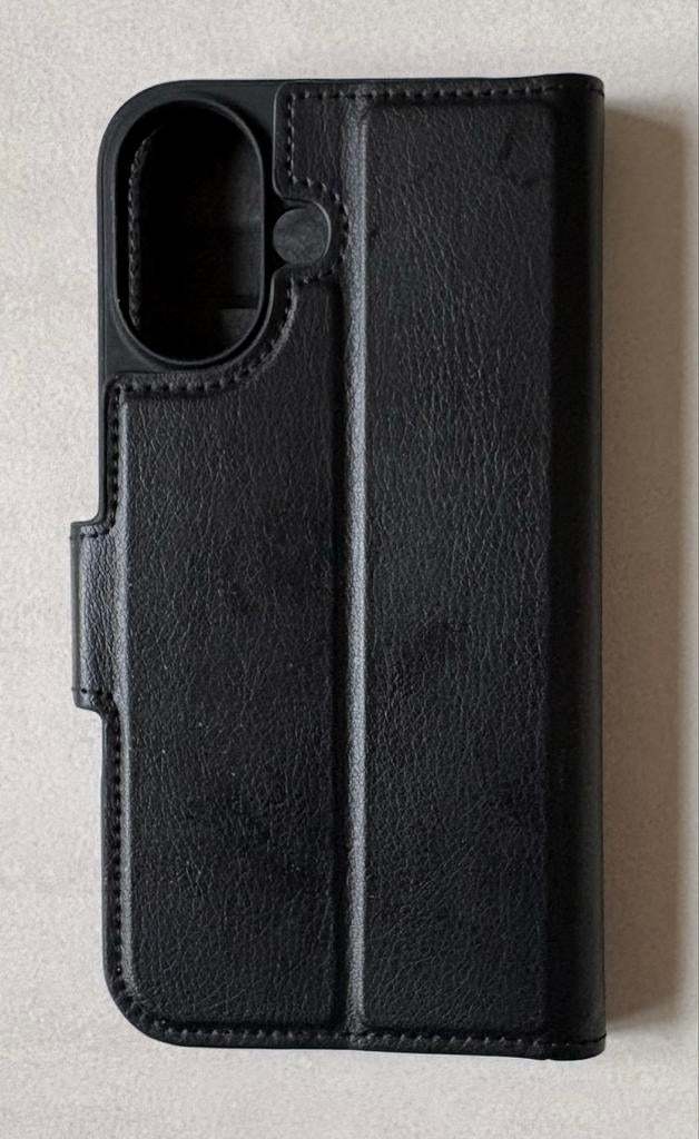 Zwart telefoonhoesje voor iPhone 16 - Kort gebruikt, Zwart, Hoesje of Tasje, Zo goed als nieuw, Kunstleer