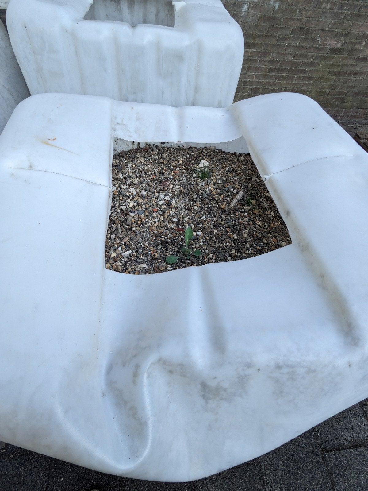 Grind 4m3 in IBC containers incl. pallets, Ophalen, Gebruikt, Grind, Basalt