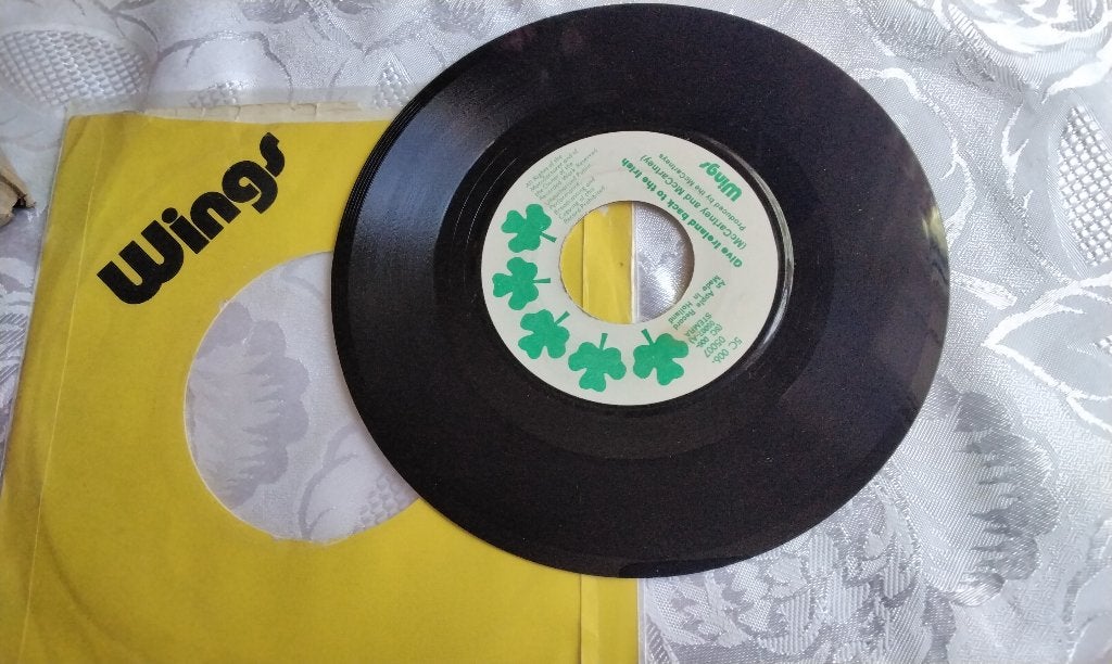 Single Paul McCartney Wings Give Ireland Back to the Irish, Cd's en Dvd's, Vinyl Singles, Gebruikt, 7 inch, Single, Ophalen of Verzenden