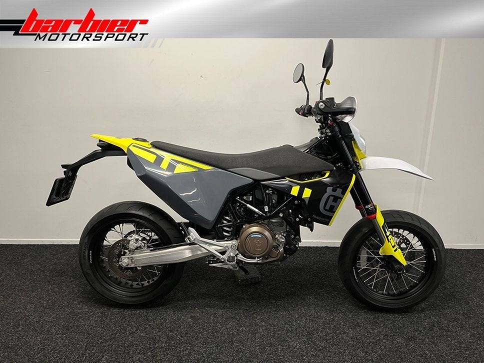 ⭐️⭐Prachtige Husqvarna 701 SUPERMOTO (2024)⭐️⭐, 693 cc, Motorrijbewijs A, Bedrijf, Onbekend