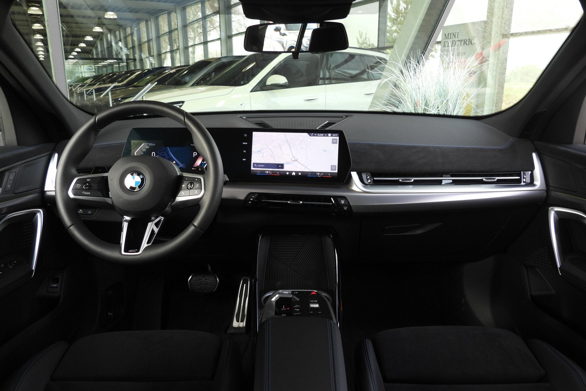 BMW X2 sDrive20i M Sport Automaat / Trekhaak / Sportstoelen, Auto's, X2, 1800 kg, 156 pk, Met garantie (alle)