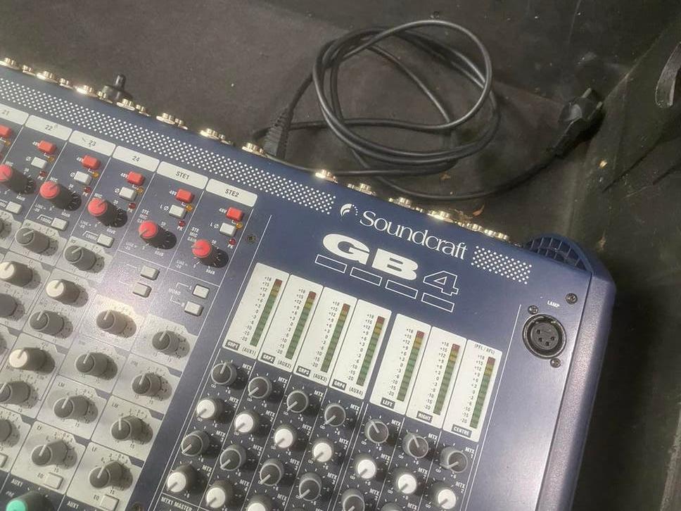 Soundcraft GB4 Mengpaneel - 24 Kanalen !!!, Microfooningang, Ophalen of Verzenden, Zo goed als nieuw, Nvt