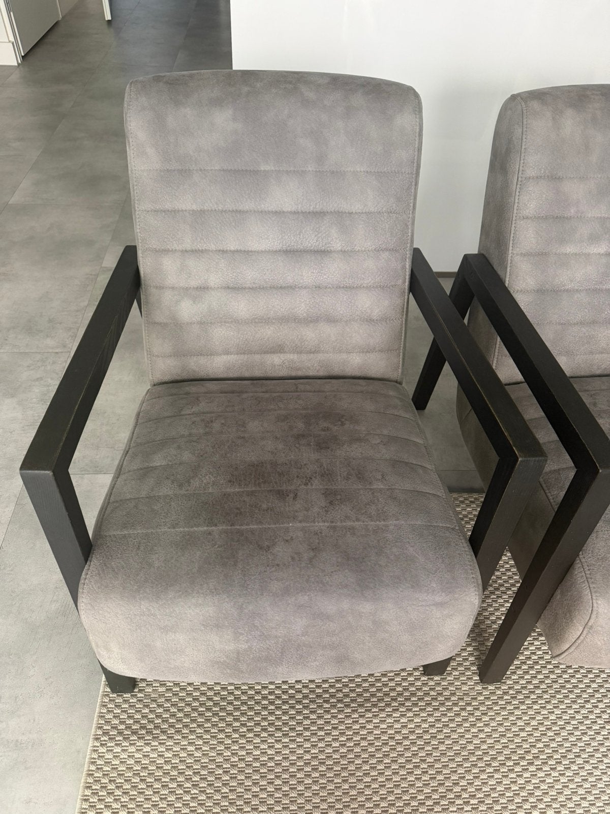 2 x Fauteuils van Zen lifestyle suede stof, Huis en Inrichting, Ophalen, Zo goed als nieuw, 75 tot 100 cm, 50 tot 75 cm