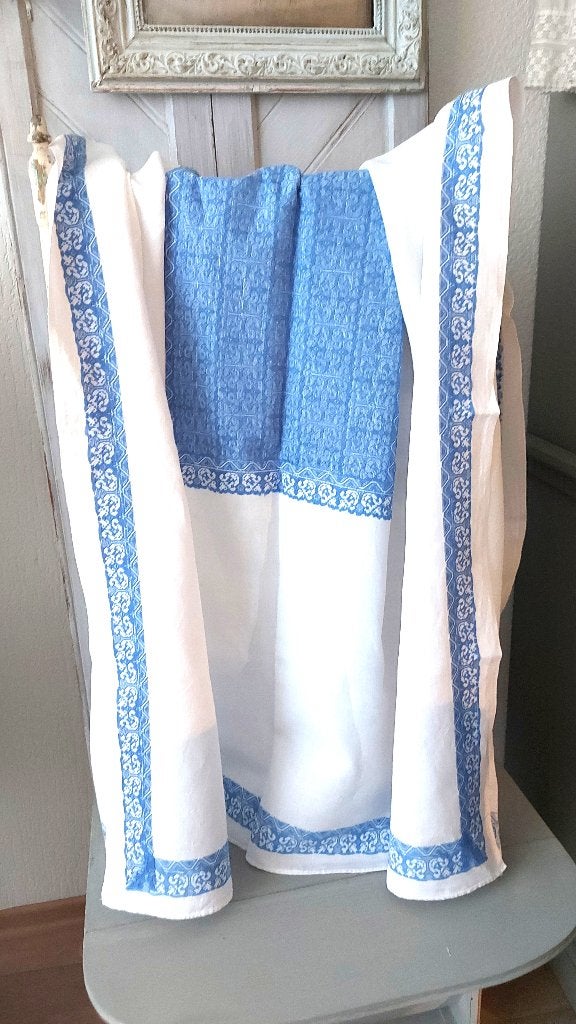 MOOI FRANS VINTAGE/JAREN'50, LINNEN TAFELLAKEN, WIT/BLAUW, Antiek en Kunst, Ophalen