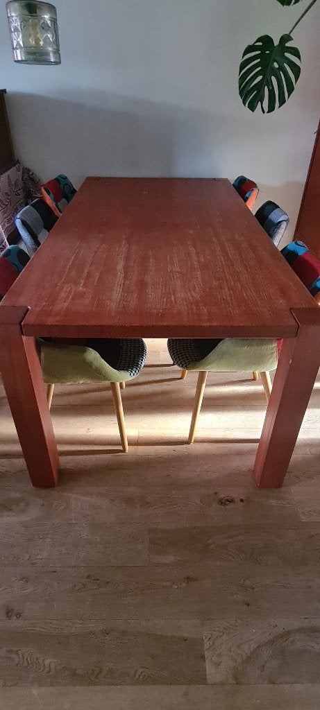 Grote houten eettafel aangeboden, Huis en Inrichting, Ophalen, Gebruikt, 50 tot 100 cm, Vijf personen of meer
