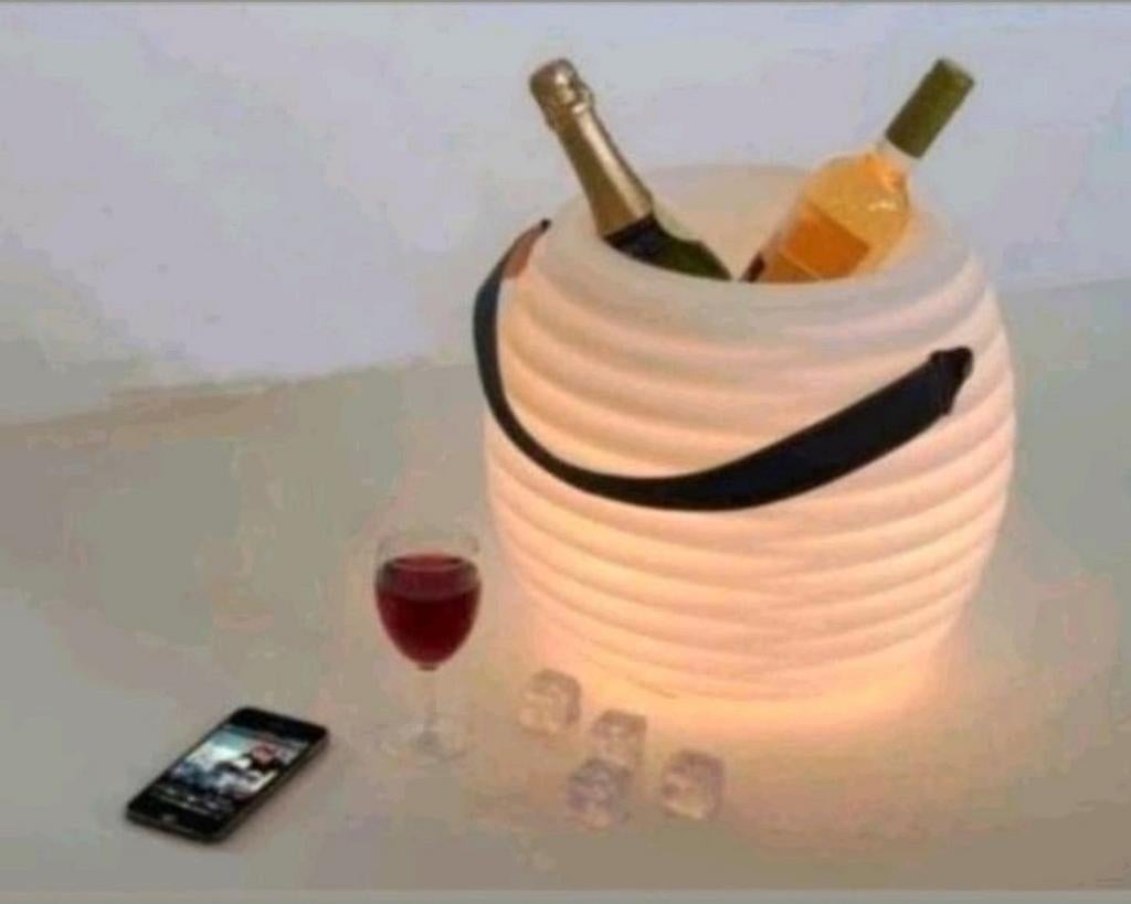 CoolLux Winecooler, Moodlamp and Speaker
NEW
Nieuw, Ophalen of Verzenden, Nieuw, Minder dan 50 cm, Minder dan 5 flessen