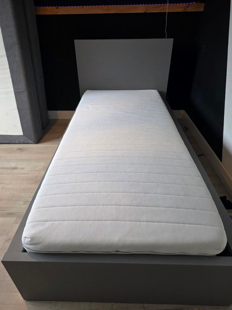 Ikea malm met opberglades, lattenbodem en matras, Huis en Inrichting, Ophalen, Gebruikt, 90 cm, Eenpersoons