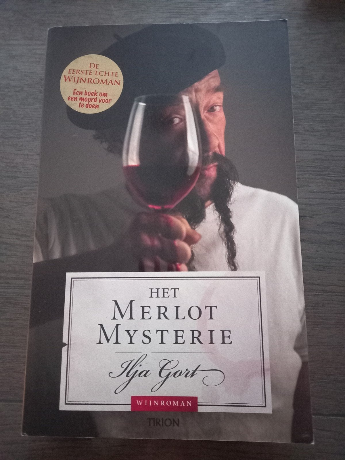 Ilja Gort - Het Merlot mysterie 1, Ophalen of Verzenden, Zo goed als nieuw, Nederland, Ilja Gort