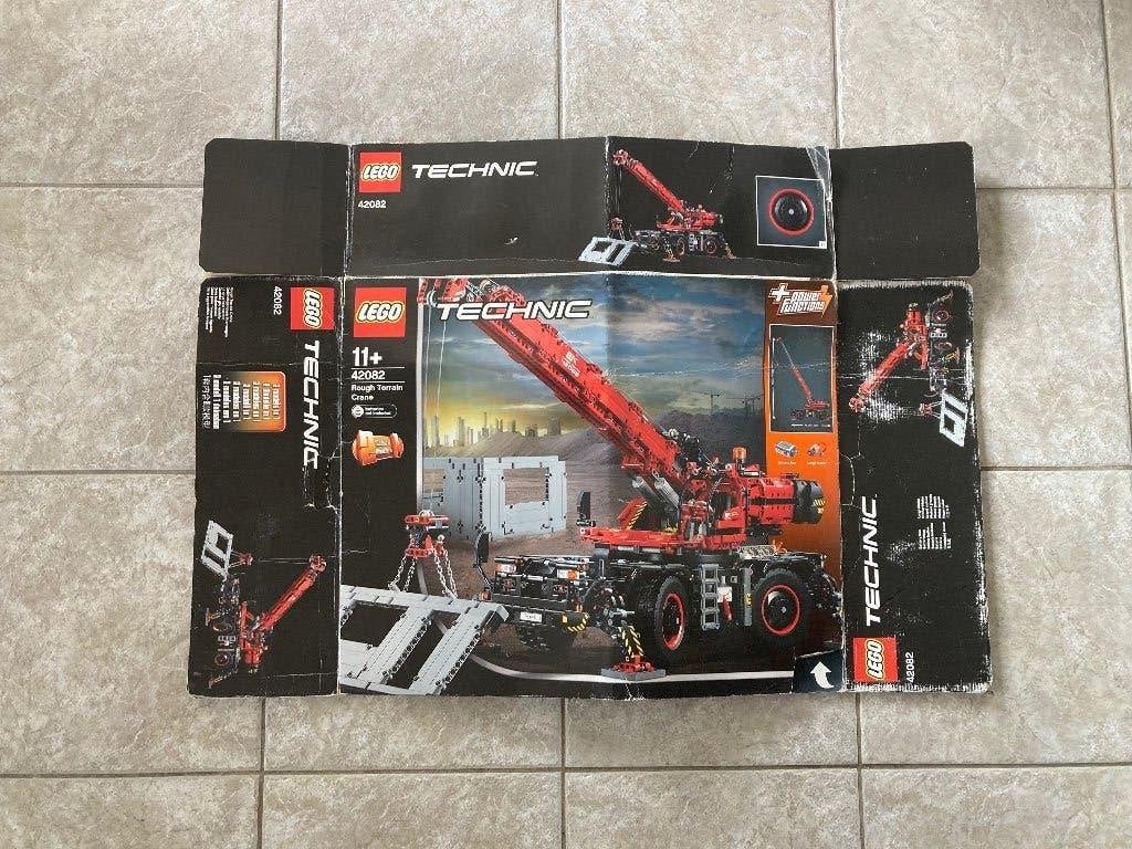 LEGO Technic 42082 Rough Terrain Crane + boekjes, Lego, Ophalen of Verzenden, Zo goed als nieuw, Technic