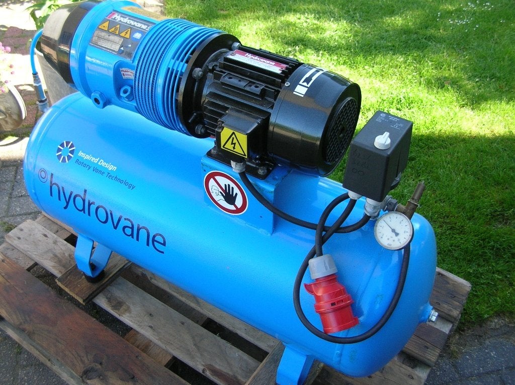 HYDROVANE  HV 01 / HV 02  COMPRESSOREN, Doe-het-zelf en Verbouw, Compressors, Ophalen, 10 bar of meer, Zo goed als nieuw, Geluidgedempt