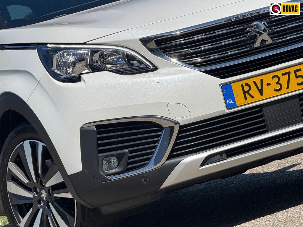 Peugeot 5008 1.2 PureTech 130pk Allure - Blanc Nacre - Camer, Auto's, Peugeot, Voorwielaandrijving, Gebruikt, 1199 cc, 1290 kg