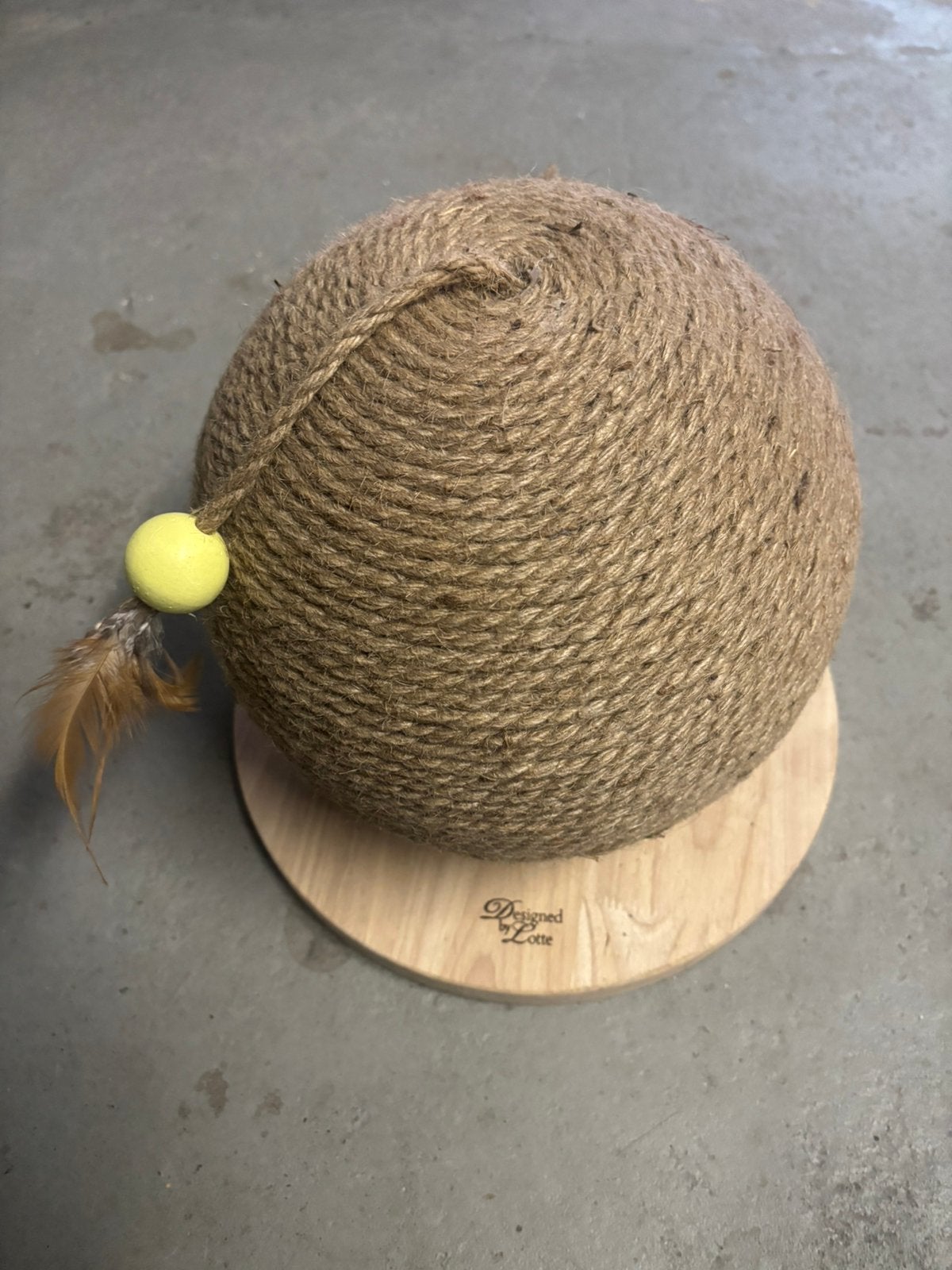Designed by lotte krabbol, Ophalen, Zo goed als nieuw, Krabpaal