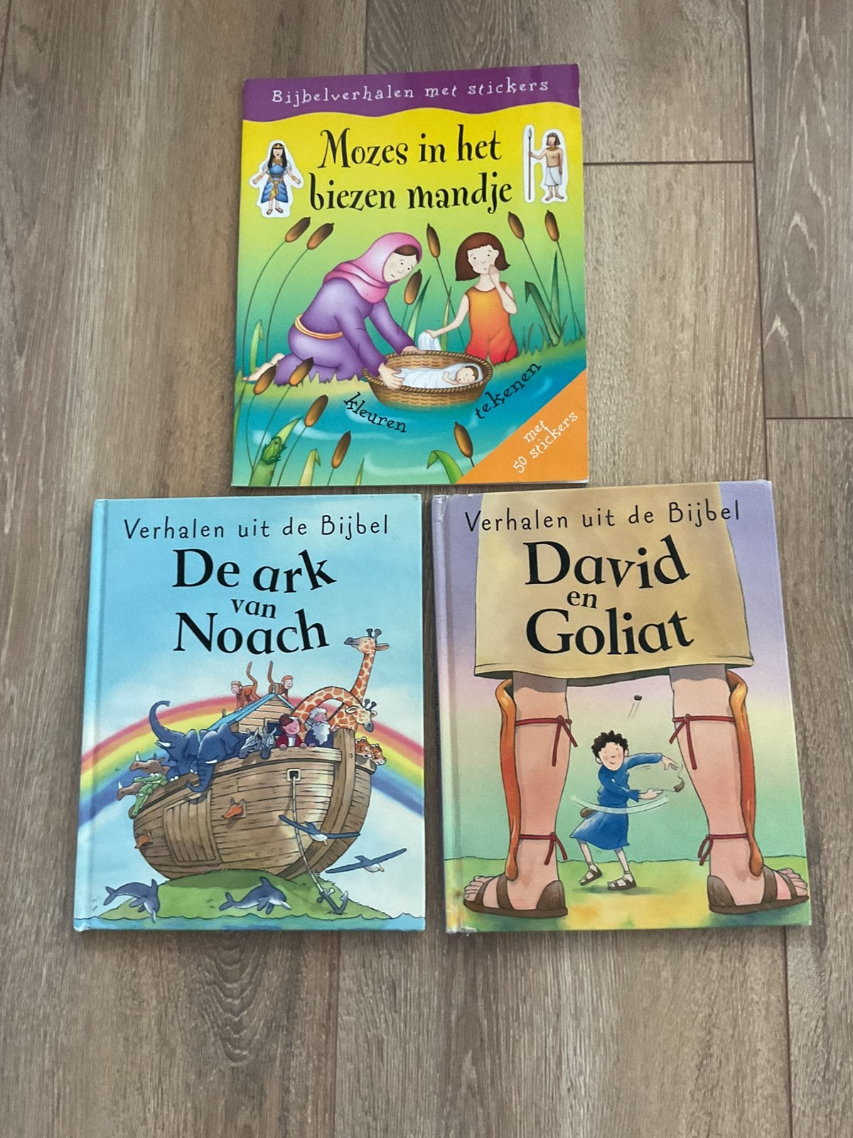 Te Koop: 3 leuke christelijke boeken: Noach, David, Mozes, Ophalen of Verzenden, Gelezen, Fictie algemeen