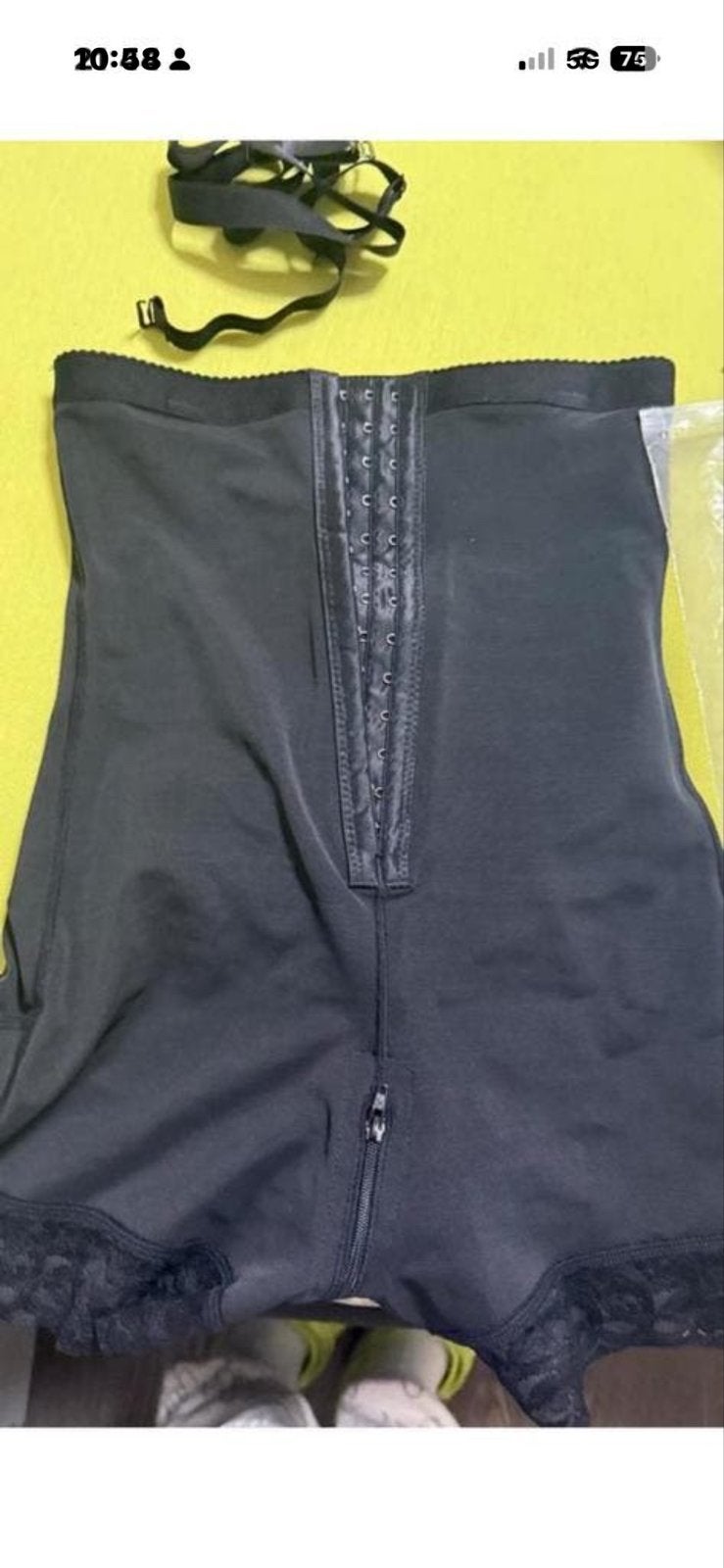 Zwarte corrigerende body met haak- en oogsluiting, Ophalen of Verzenden, Zwart, Body of Korset