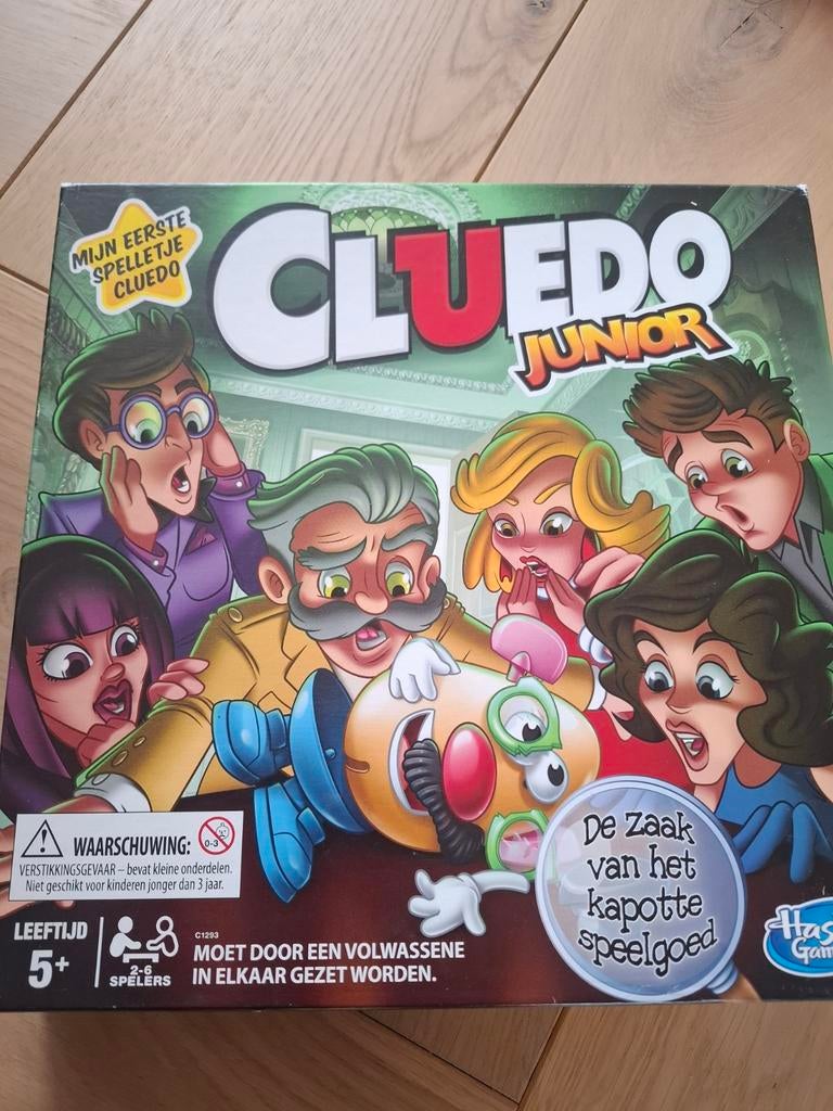 Cluedo Junior 5+, Hobby en Vrije tijd, Gezelschapsspellen | Bordspellen, Ophalen of Verzenden, Zo goed als nieuw