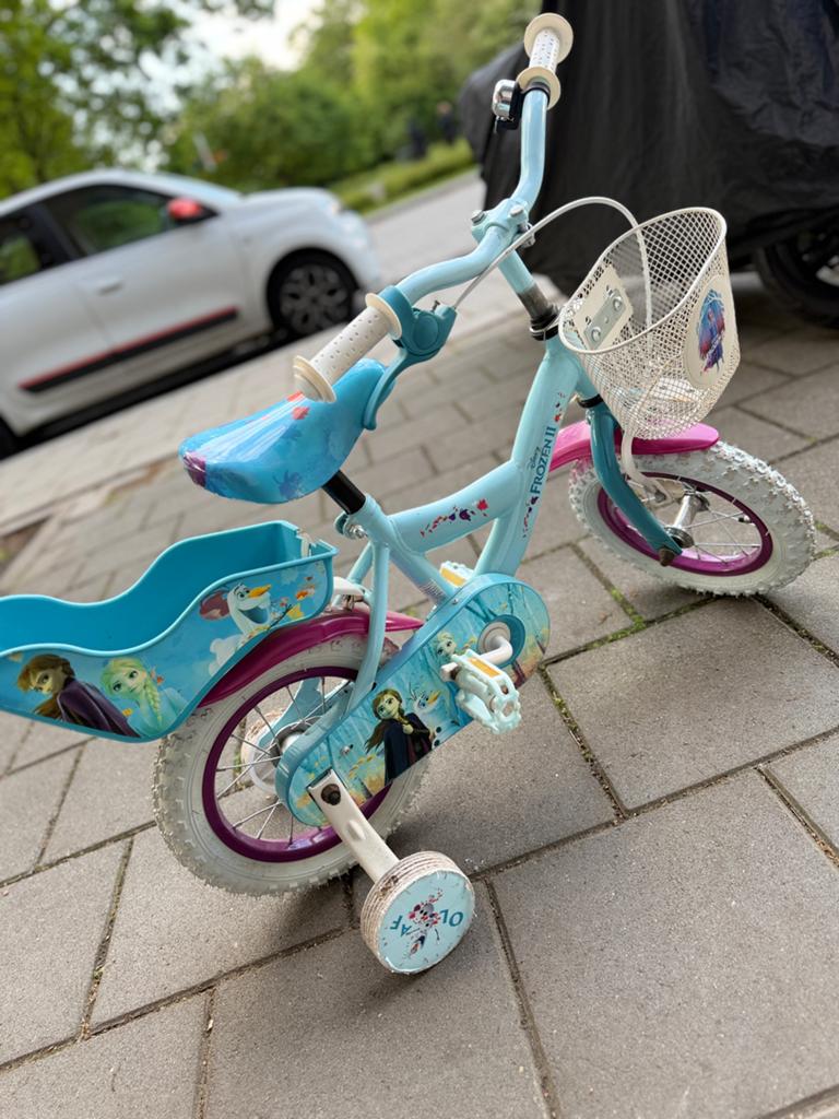 Frozen II kinderfiets met zijwieltjes - 12,5 inch, Fietsen en Brommers, Fietsen | Driewielers, Ophalen of Verzenden, Zo goed als nieuw