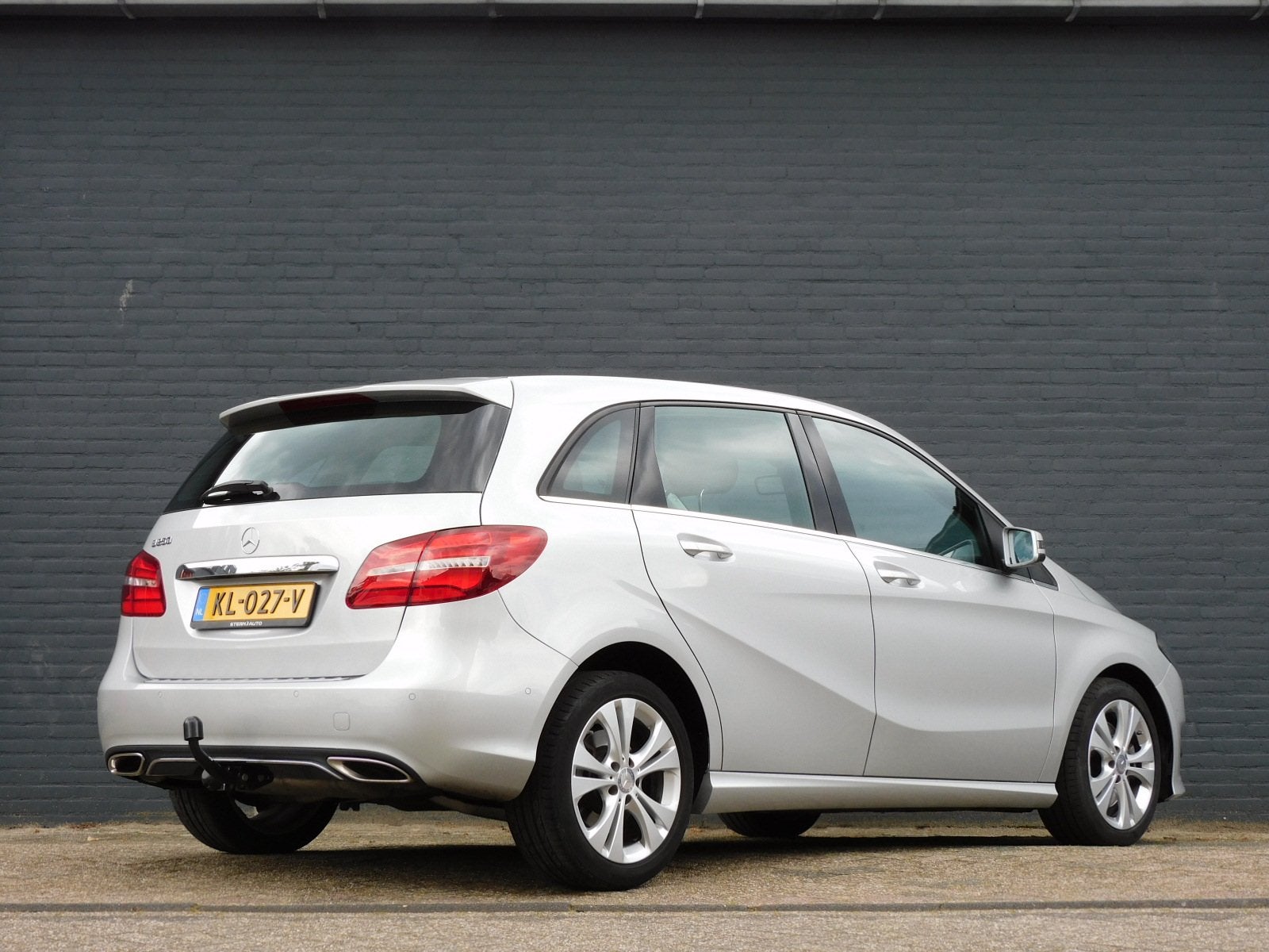 Mercedes-Benz B-Klasse 250 Ambition TOPSTAAT! NAVI! CRUISE!, Auto's, 730 kg, Gebruikt, 4 cilinders, Leder en Stof