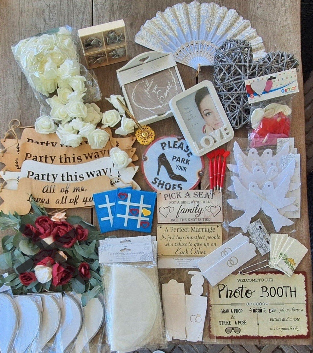 Pakket Huwelijkdecoraties voor Bruiloft. ALLES SAMEN € 17,50, Ophalen of Verzenden, Versiering, Geboorte of Huwelijk
