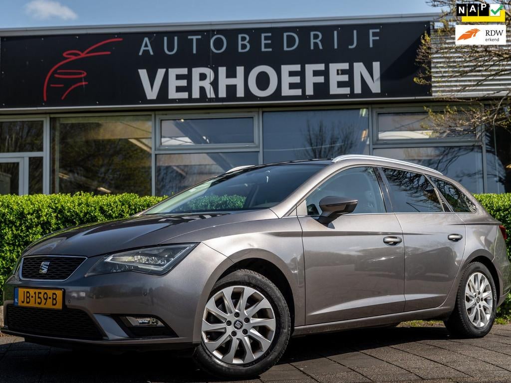 Seat Leon ST 1.4 EcoTSI Style Connect - AUTOMAAT - APPLE CAR, Gebruikt, Euro 6, 4 cilinders, 150 pk