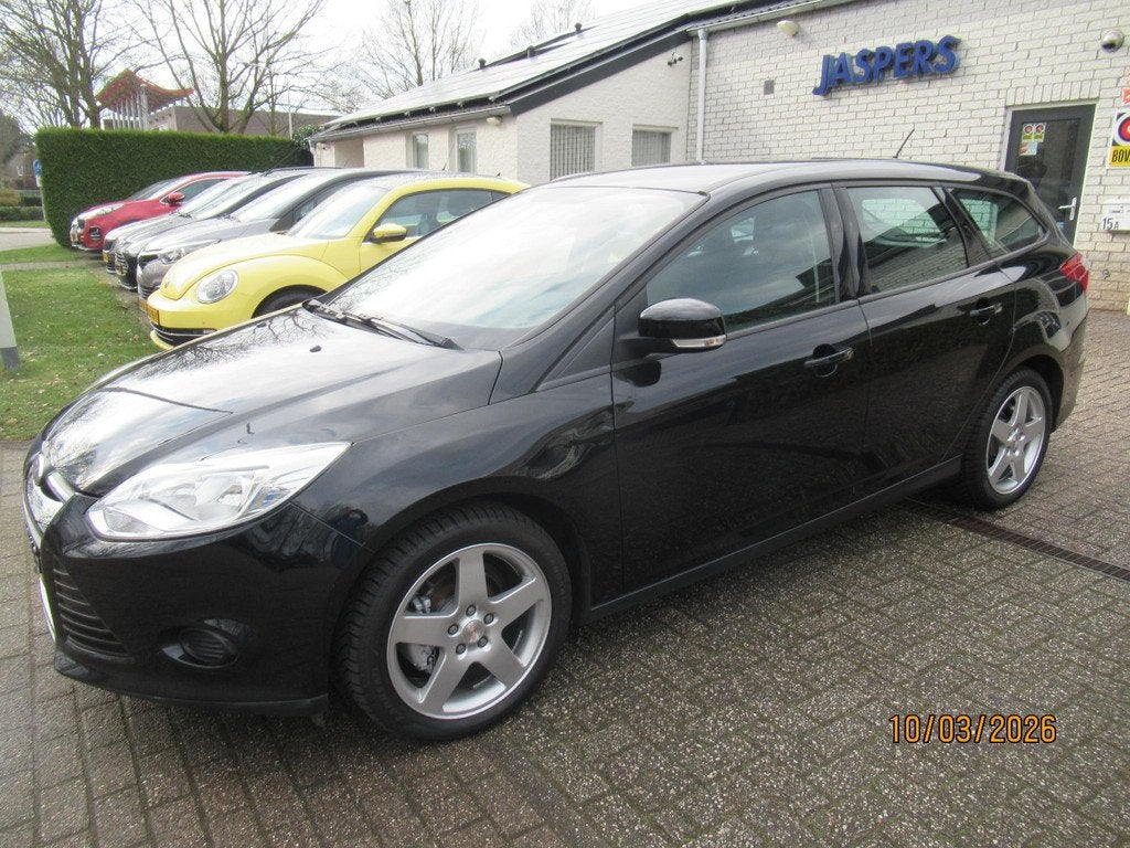 Ford Focus Wagon 1.0 EcoBoost Trend, Euro 5, Gebruikt, Zwart, Handgeschakeld