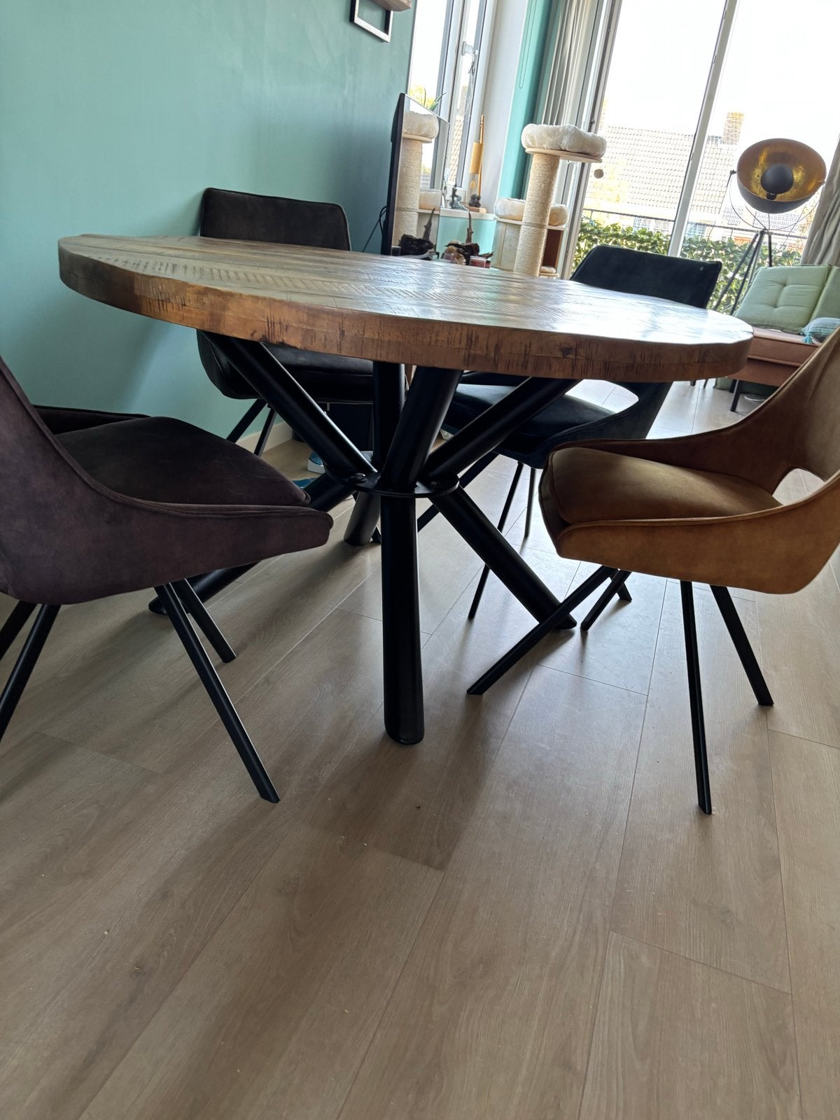 Ronde eettafel van mangohout - 130 cm doorsnee, Huis en Inrichting, Ophalen, Gebruikt, Rond, Overige houtsoorten