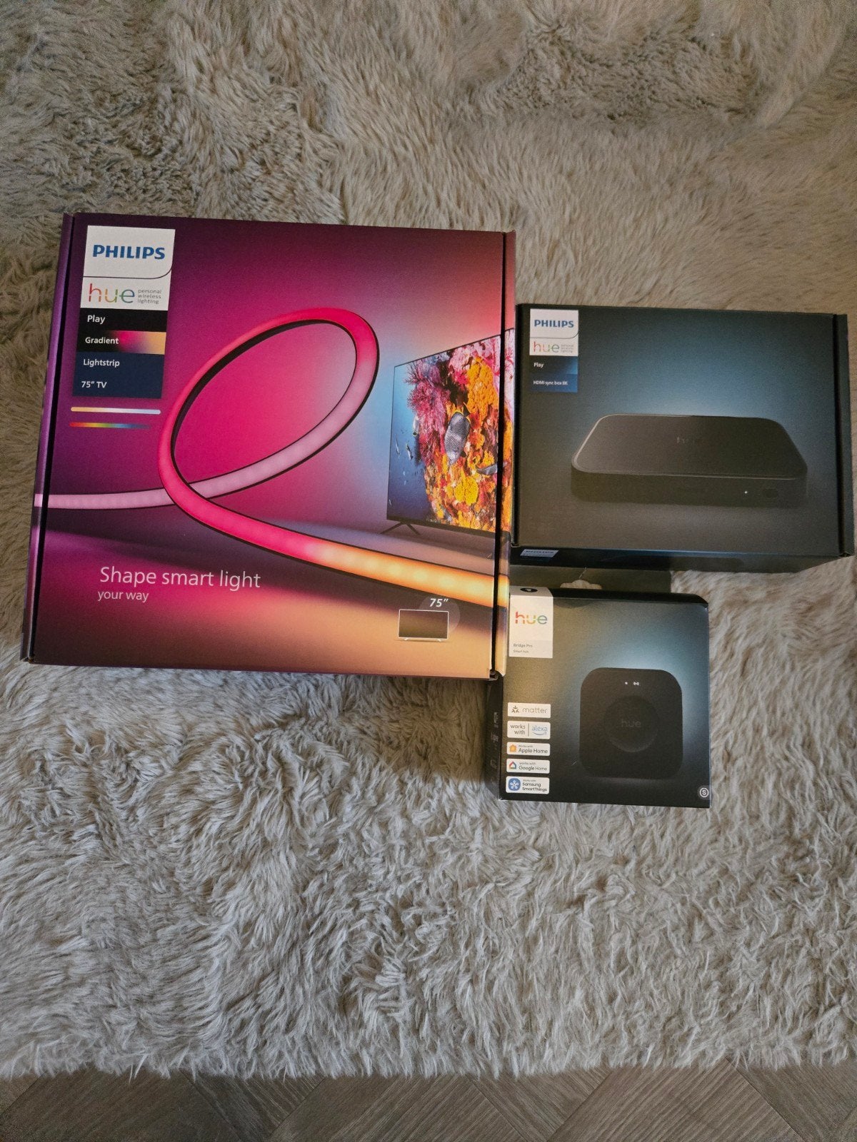 Philips hue play gradient strip 75" + 8k sync box + bridge, Ophalen, Zo goed als nieuw