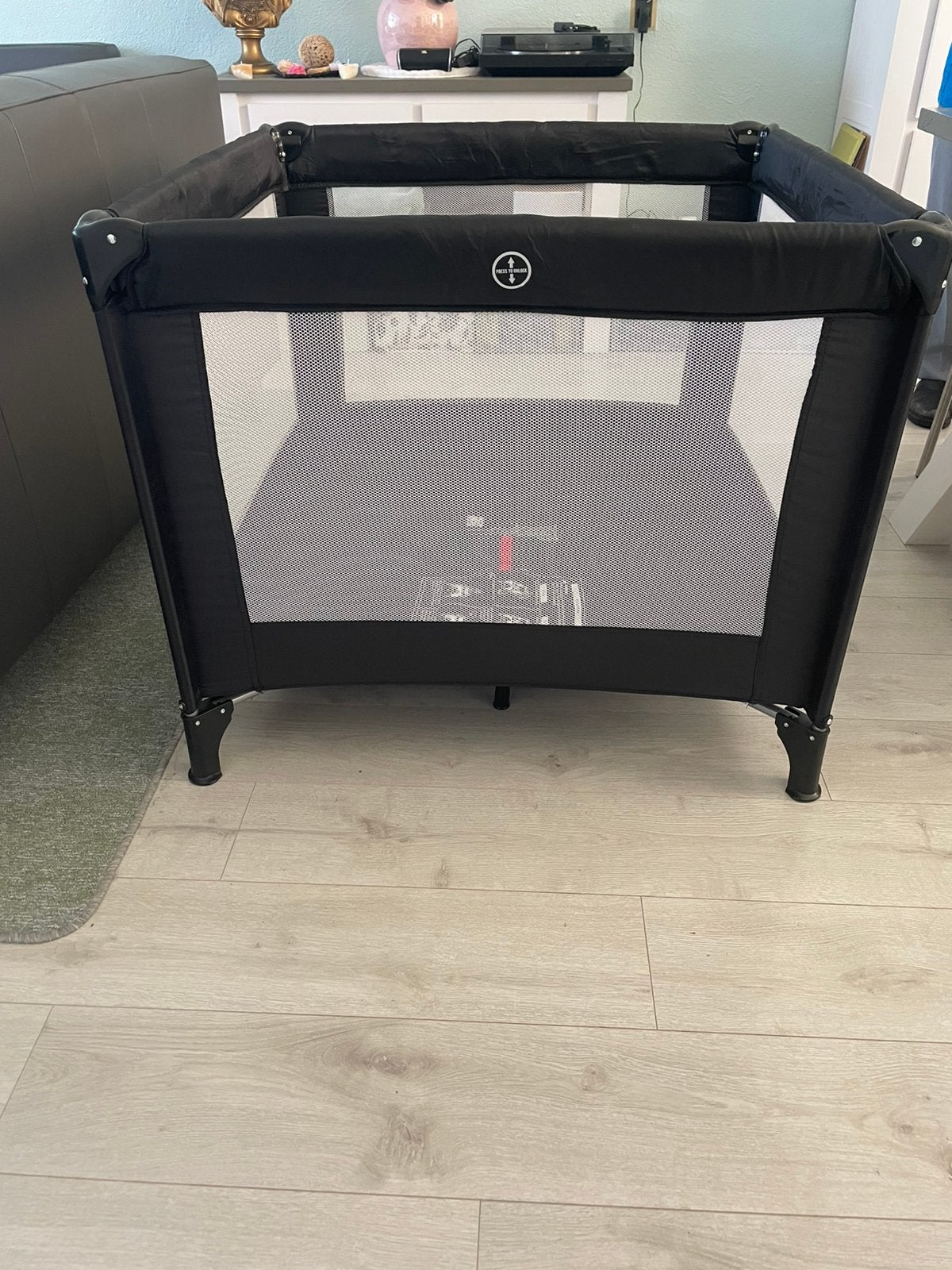 Reisbox, Ophalen, Zo goed als nieuw, Vierkant