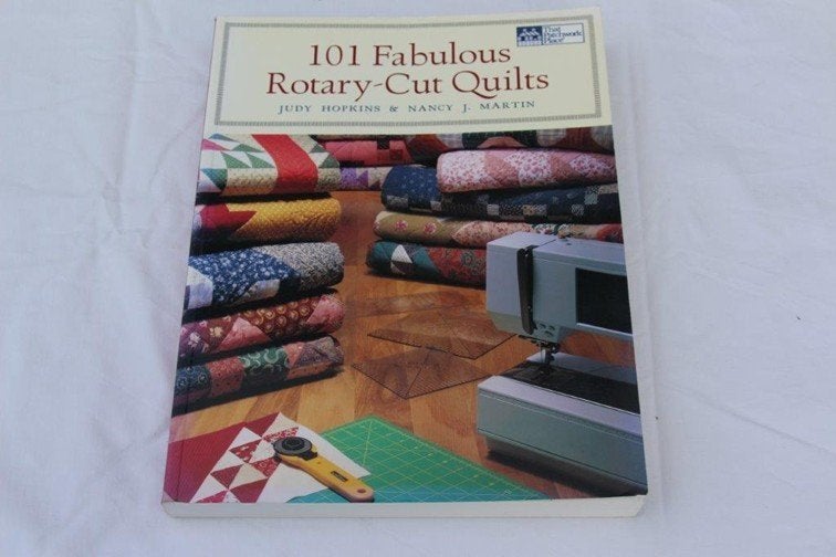 Quiltboek '101 Fabulous Rotary-Cut Quilts', Boeken, Judy Hopkins, Ophalen of Verzenden, Zo goed als nieuw, Borduren en Naaien
