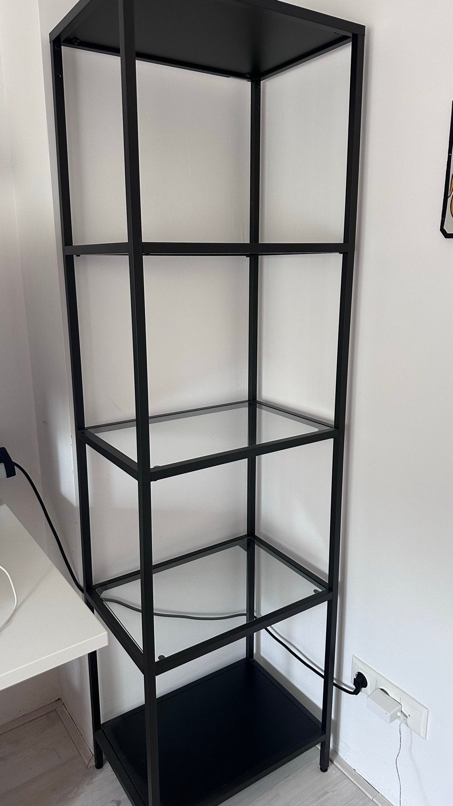 IKEA VITTSJÖ Stellingkast, zwartbruin/glas, 51x175 cm, Ophalen, Zo goed als nieuw