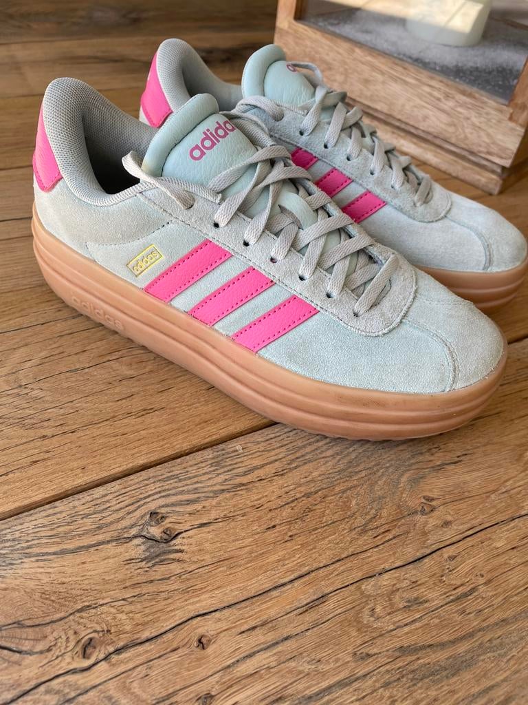 Adidas gympen mt 37, Ophalen of Verzenden, Zo goed als nieuw, Sneakers of Gympen