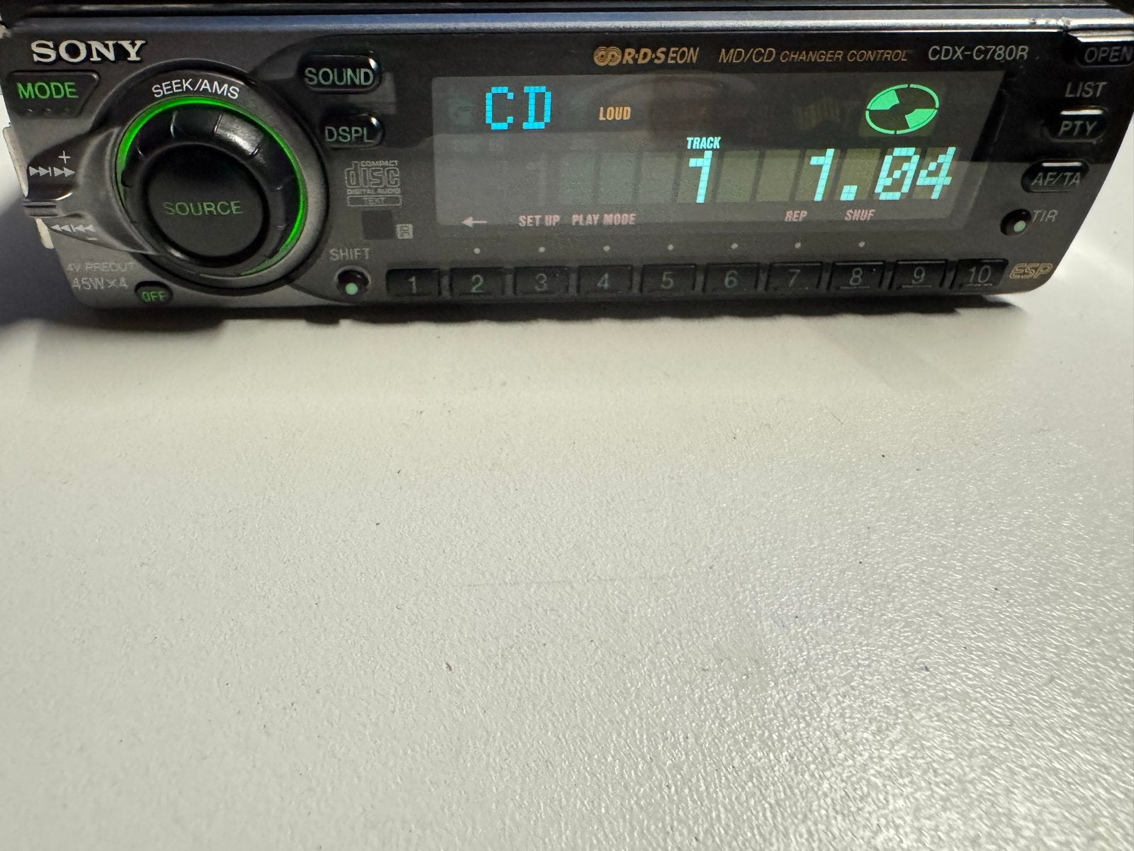 Sony CDX-C780R Autoradio met CD/MD Changer Control z.g.a.n., Auto diversen, Ophalen of Verzenden, Zo goed als nieuw