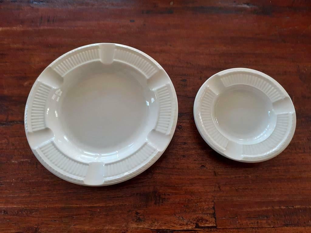 Wedgwood EDME Grote en kleine asbak samen € 5,00, Ophalen of Verzenden, Zo goed als nieuw, Overige materialen