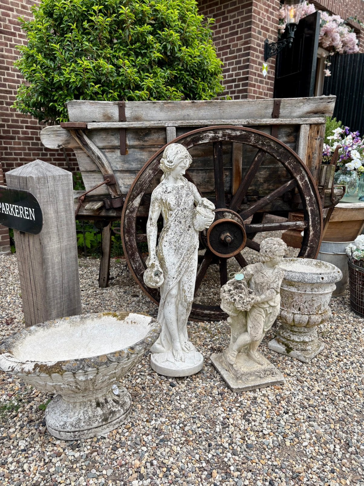 Verschillende stenen tuin vazen, tuinbeelden, brocante, sale, Ophalen, Gebruikt, Hoofdstraat 15 de steeg, Info@ilfienile.nl