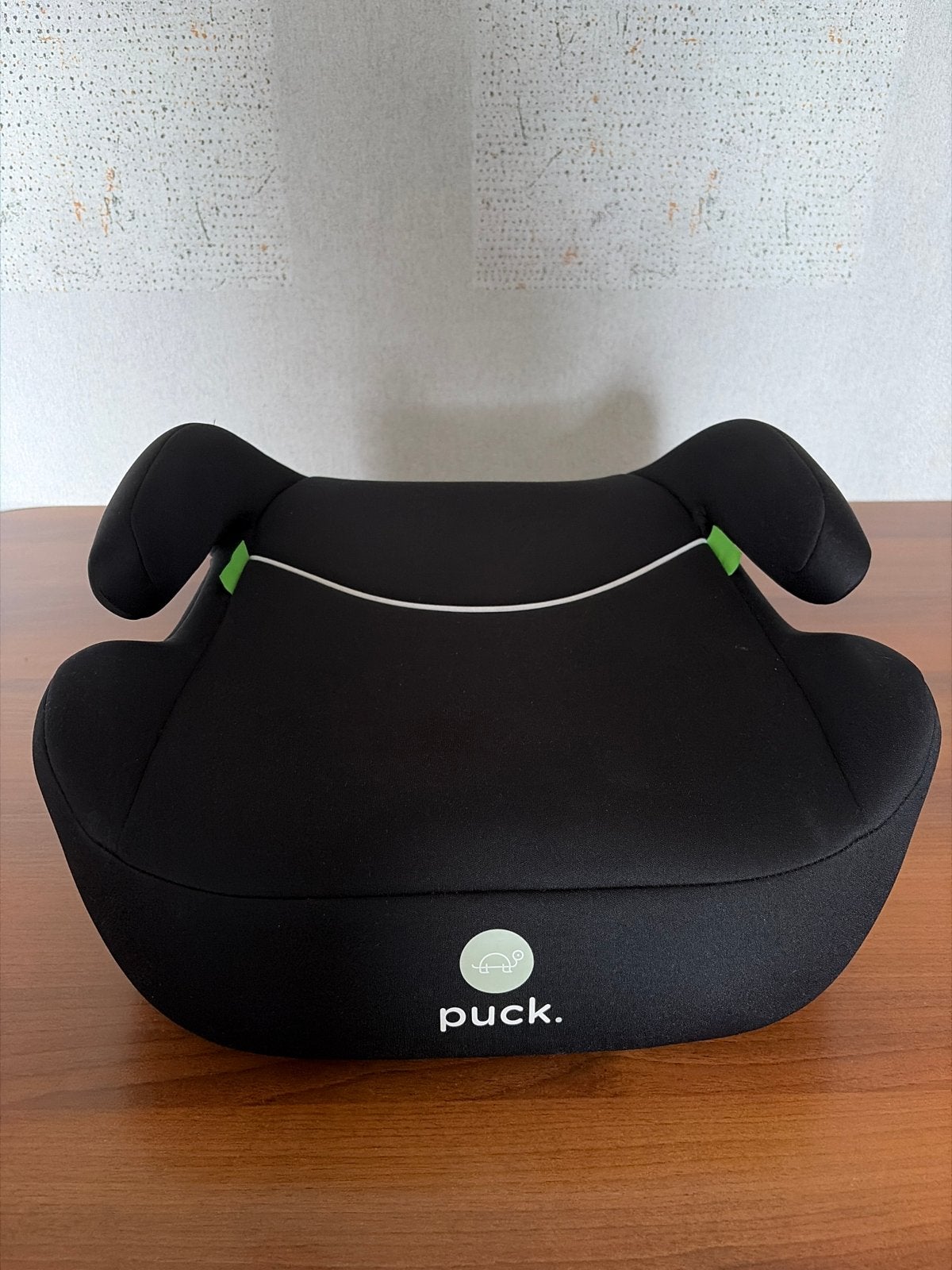 Puck. Zitverhoger met Isofix - Zwart, Kinderen en Baby's, Autostoeltjes, 15 t/m 36 kg, Zo goed als nieuw, Isofix, Ophalen