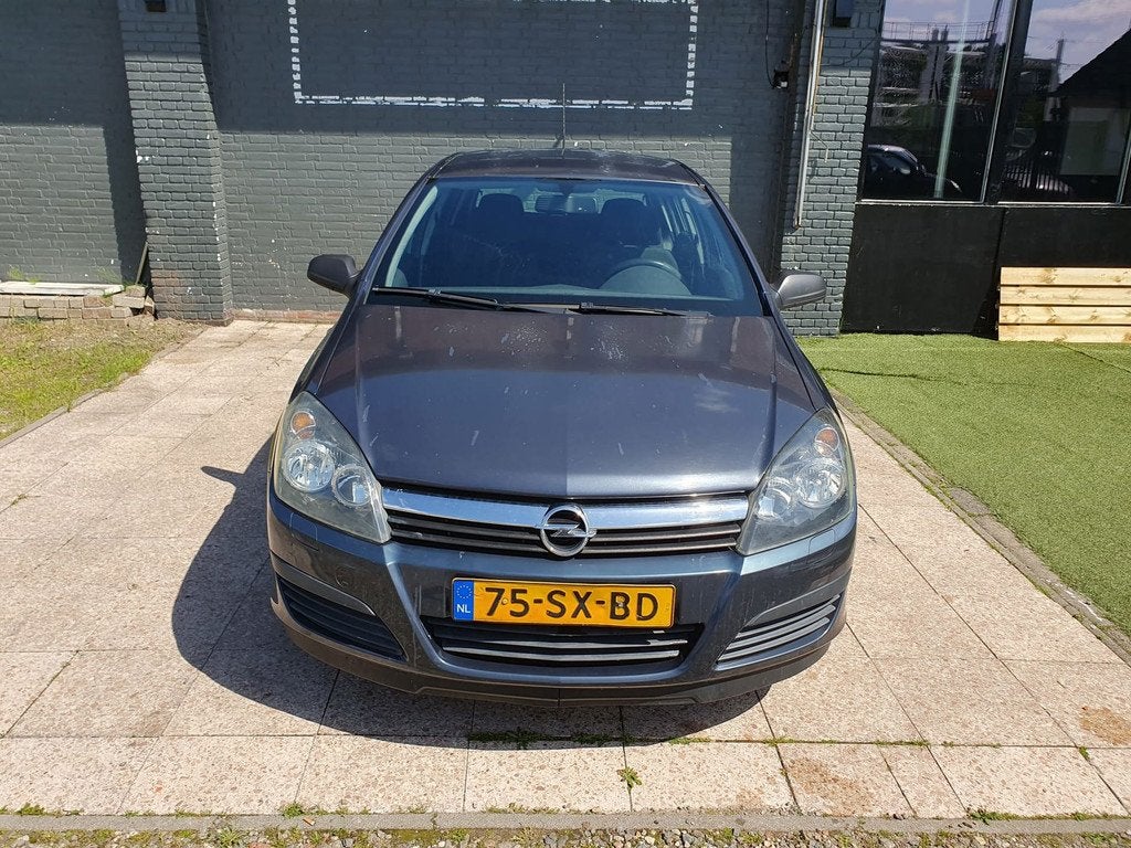 Opel Astra 1.6 Enjoy, Voorwielaandrijving, 15 km/l, Gebruikt, 4 cilinders