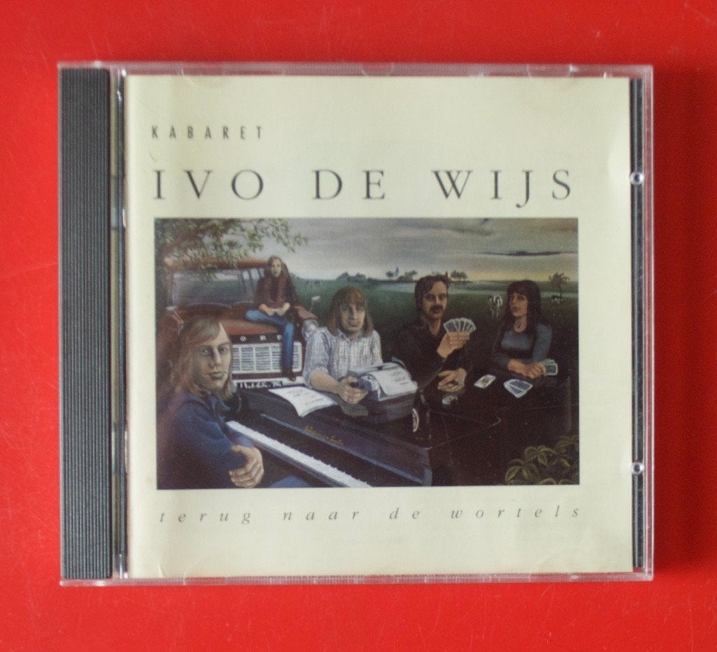 cd Kabaret Ivo de Wijs Terug naar de wortels cabaret, Ophalen of Verzenden, Gebruikt, Verzamelalbum