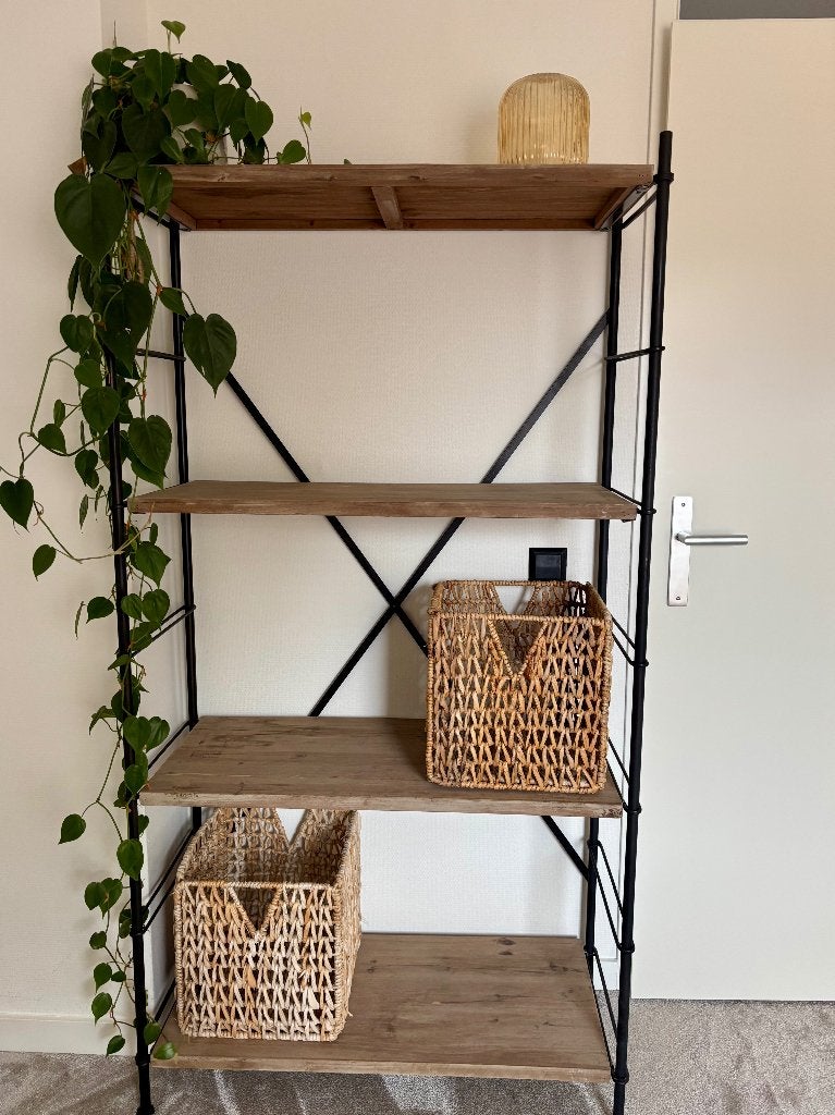 Industriële open kast met hout, Ophalen, Gebruikt