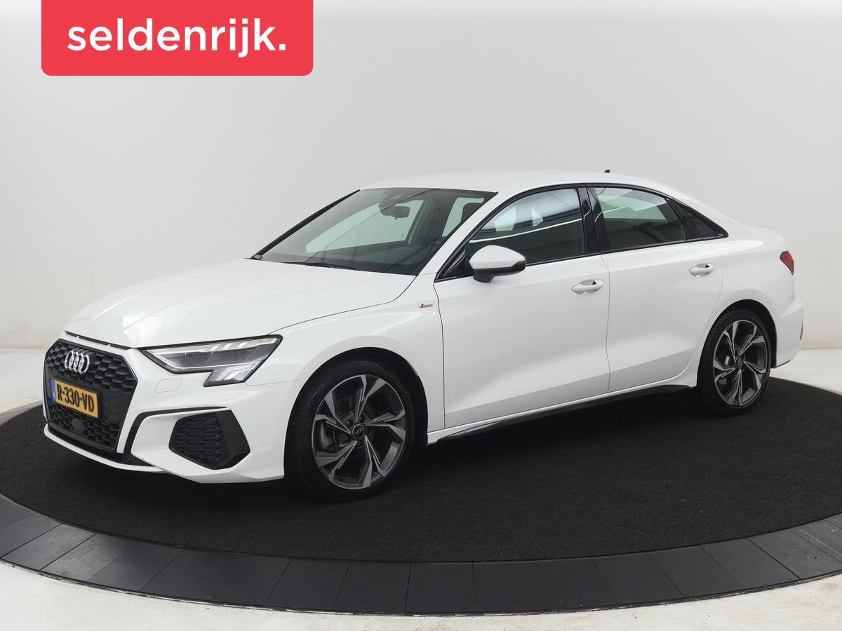 Audi A3 Limousine 30 TFSI S edition | Leder | Cruise control, Auto's, Audi, Gebruikt, Wit, Bedrijf, 3 cilinders