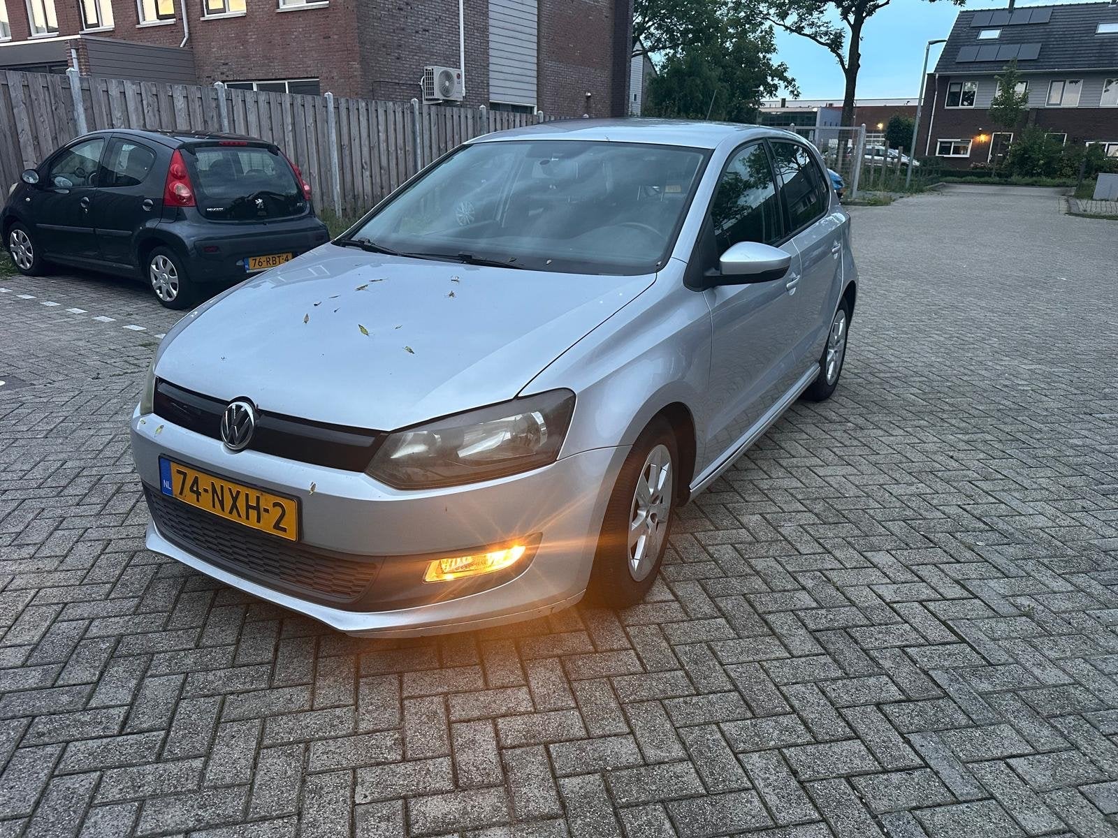 Volkswagen Polo 1.2 TDI 75PK 5D Bluemotion 2011 Grijs, Auto's, Voorwielaandrijving, 74 pk, 1199 cc, 96 €/maand