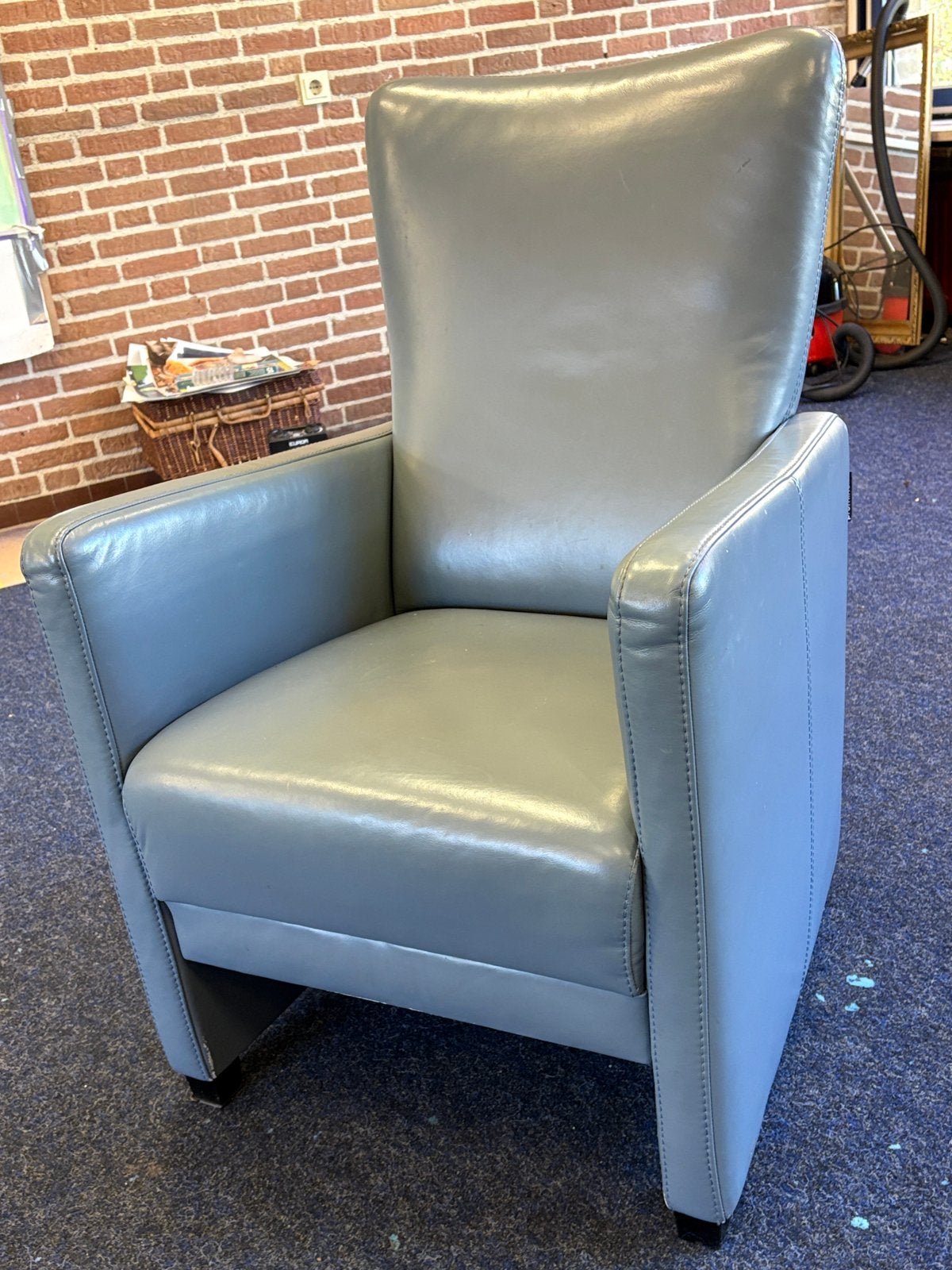 Blauw grijze stoel van Prominent, Ophalen, Kunststof, Gebruikt, Modern