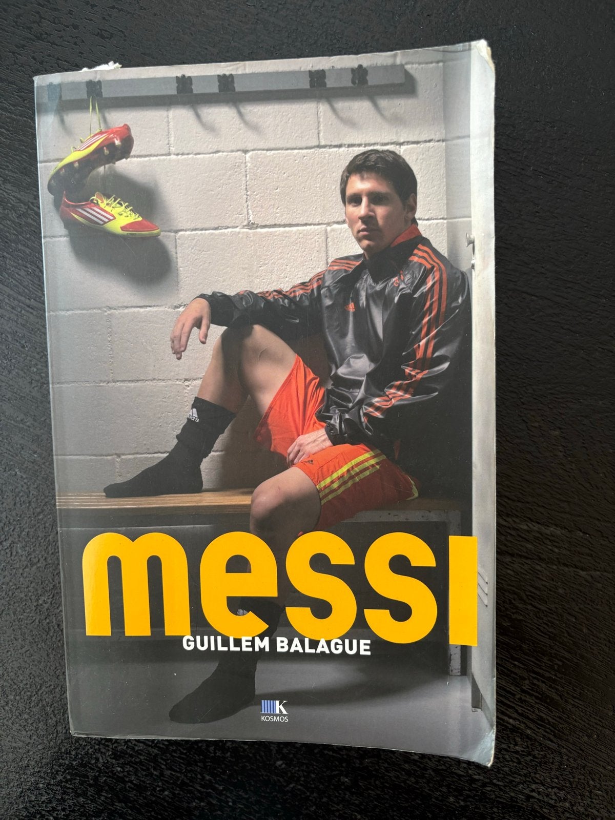 Messi - De biografie van Lionel Messi door Guillem Balague, Ophalen of Verzenden, Gelezen, Balsport