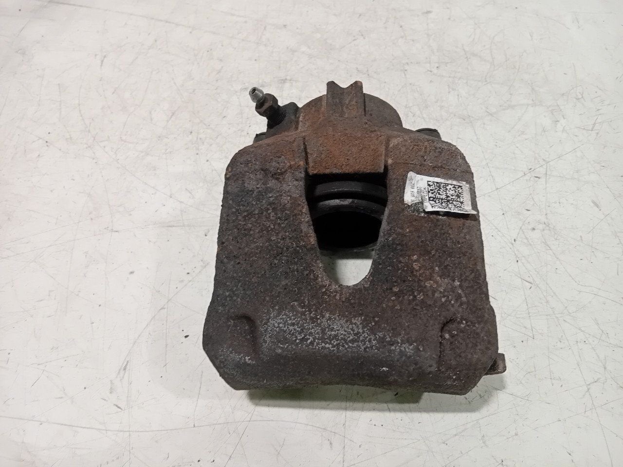 Remklauw rechts voor Volkswagen Polo, Auto-onderdelen, Onderdelen@venauto.nl, Van der Ven Autorecycling B.V., Gebruikt, Ettenseweg 76, 4706 PB Roosendaal, The Netherlands