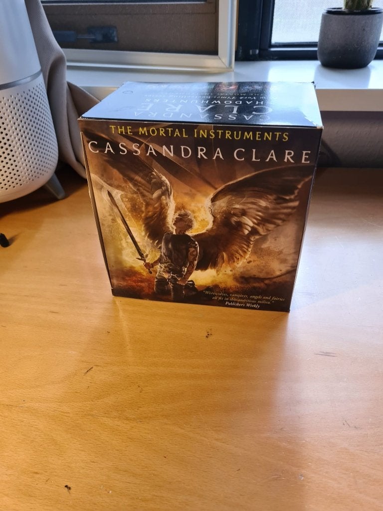 The Mortal instruments boeken - Cassandra Clare, Ophalen of Verzenden, Zo goed als nieuw, Cassandra Clare